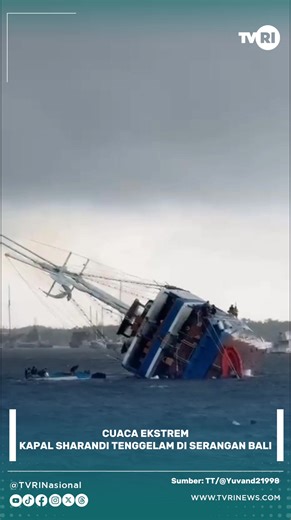 Kapal Pinisi Sharandi Tenggelam di Pelabuhan Pulau Serangan