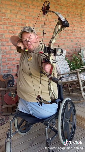 Switched from crossbow to compound years ago and haven’t looked back. #howtotuesday #bowhunter #deerhunter #psearchery #motivation #hunterfishes