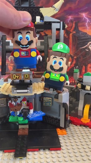 LEGO Mario & Luigi storm Bone Bowser’s Fortress – the dangerous mystery box unleashed!