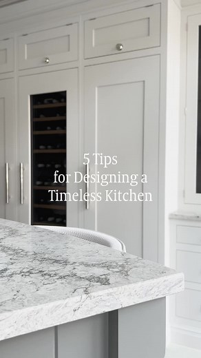 Dreaming of a kitchen that can cope with the demands of modern living without faltering in either style or performance in years to come? Our experts share five top tips for designing a timeless kitchen. #tomhowley #kitchendesign #kitchens #interiors #timelesskitchen #home #kitchendesigntips #interiordesign #interiordesigntips #homerenovation #house #luxuryhomes