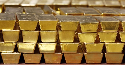 Price of gold could drop to US$2,500: commodities expert
