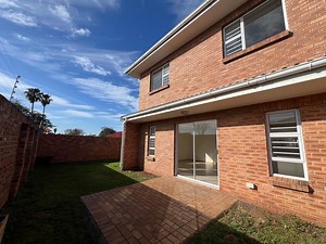 3 Bedroom Townhouse for sale in Berea - East London - Property24