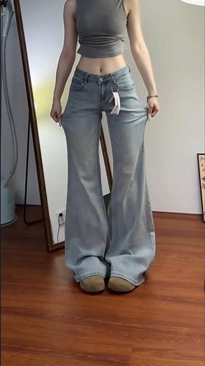 How to Style Low-Waist Flare Jeans like a Pro!​#FlareJeans #WideLegDenim #OOTD
