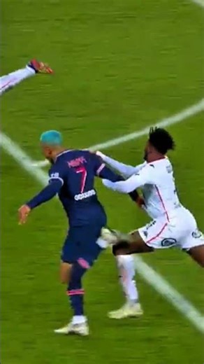 Unstoppable mbappe incredible goal ⚽🥶#shorts #ytshorts #trend #football #mbappe #edit #fyp