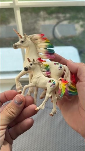 Unicorn lovers UNITE!