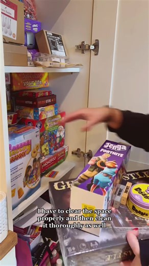 DECLUTTER: CRAFT CUPBOARD This cupboard sees so much traffic daily, because we have some creative kids in this house. But it’s never really been properly reorganised - just tidied a bit. I completely changed how things were stored and the order too. The crafts are now at eye level for the kids so they can see what they need immediately. And the games are on a lower level so they can access them more easily. I’ve got a pile for the charity shop too, which is always a nice thing to be able to do! 