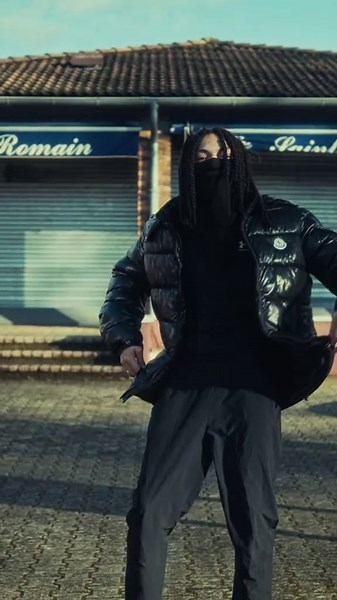 Maintenant disponible rester branché⚡️