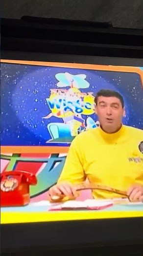 The Wiggles Network Wiggles News Lunch Bread Greg Captain Feathersword (2002)