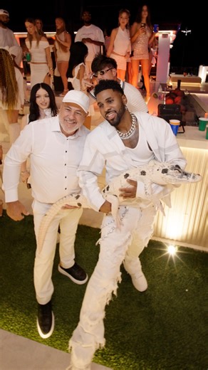 Jason Derulo on Instagram: "This Dalmatian Alligator is valued at $500,000! His mom and dad were regular alligators. 1 in 100 million will be born like this. @jayprehistoricpets"