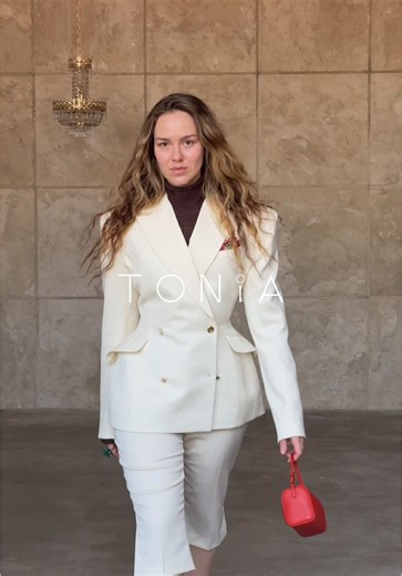 Cómo combinar TONiA: Blazer New Look y pantalones Capri