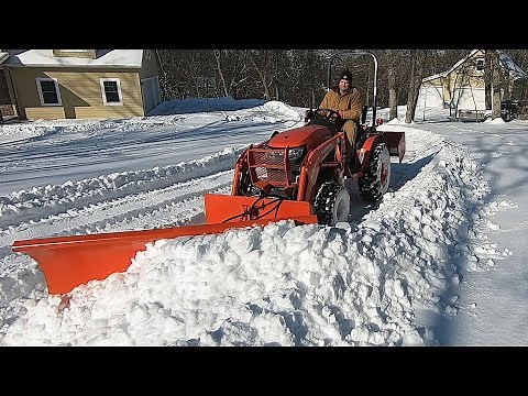 Plowing 8" of snow with Kubota B2601 and custom snow plow