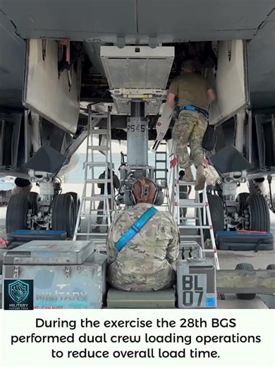 Insane AGM-158 JASSM Missile Load onto B-1B Lancer