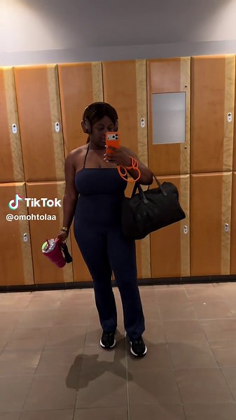 Keep Your Body Banging with the Perfect Gym Outfit!