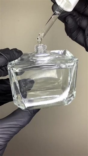 Tu perfume favorito con feromonas✨📍 #perfume #feromonas #fyp #paratiiiiiiiiiiiiiiiiiiiiiiiiiiiiiii