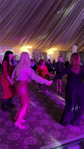 Videoclipuri postate de Tamara Schobel (@tamara.brain.programmer) cu Originalton - Tamara Schobel