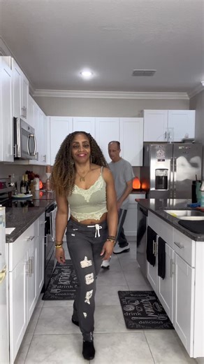 Antonio D Flash | My Mom tried to do that thang 😂 #dance #reels | Instagram