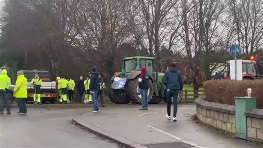 Tractors leave Athlone today after a busy day involving over 20 speeches from farm organisations and politicians. The organisers (Independent Ireland) are giving an approximate attendance of 20,000 people with a significant number of tractors made up in that figure. Catch up on the day by reading our live blog at https://eu1.hubs.ly/H0qRj450 | Irish Farmers Journal