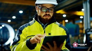 1.1K views · 35 reactions | If you’re revamping your office, let us help. Get a commercial dumpster rental so hauling out old stuff is easy. Rent now: https://bit.ly/3nHpYt2 #RepublicServices | Republic Services | Facebook