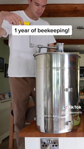 I stated beekeeping last year and it was one the biggest learning curves but also the most rewarding thing ever! #honey #beekeeping #outdoors