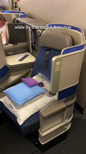 Is European business class really WORSE than US business class?🤔 #travel #reviews #planes #travelreviews #travellover #adventura | Nonstop Dan