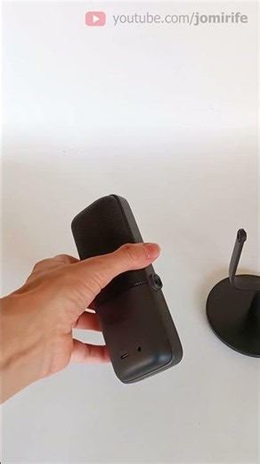 The Elgato Wave:3 microphone is modular and can be removed from the stand