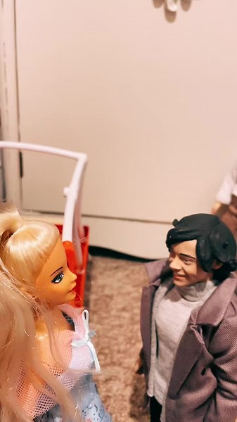 Deleted footage form the wmyb video #harrystyles #louistomlinson #niallhoran #liampayne #zaynmalik #onedirection #larrystylinson #whatmakesyoubeautiful #dolls #fyp #foryoupage #onedirectiondolls