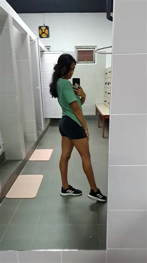 Gym Selfie Tips: Capturing Your Best Workout Moments