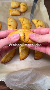 Venison Empanada Recipe: 1 lb ground venison (80/20) 1 tbsp olive oil ½ small yellow onion, diced 2 cloves garlic, minced 1 tsp kosher salt ½ tsp black pepper 1½ tbsp tomato paste ¼ cup beef broth 2 cups shredded cheddar Empanada dough 1 egg, beaten (egg wash)�Heat oil over medium-high. Brown venison; season and set aside. Cook onion until soft, add garlic (30 sec). Stir in tomato paste (30 sec), return venison, add broth, and simmer until liquid cooks off. Cool completely, then mix in cheese. P