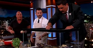 WATCH: South Philly chef teaches Jimmy Kimmel how to cook crabs