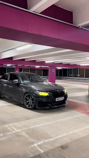 Exploring the BMW M235i: Performance and Features