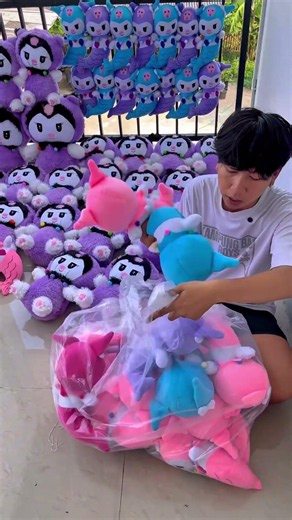 Preparing a Kuromi mermaid doll for you
