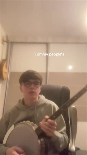 Irish Trad Music: A Journey with Tenor Banjo and Guitar