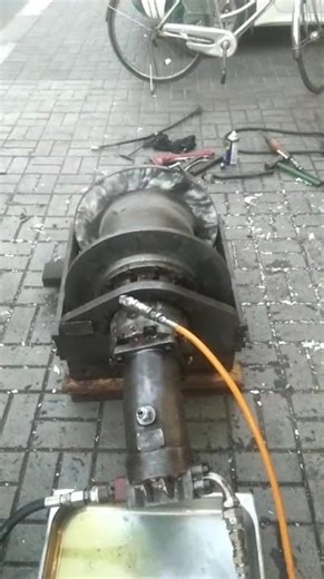 TESTING OF HOISTING WINCH #wintech #wintechoverhaulingjob #hydraulicequipment