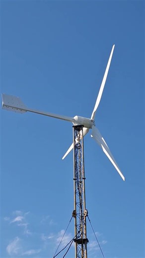 Does the windmill work in light wind? Does the windmill work in light wind?