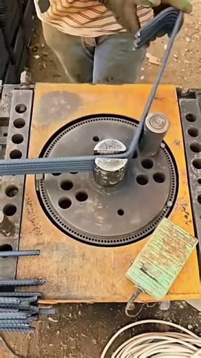 Use of automatic machine for bending rods