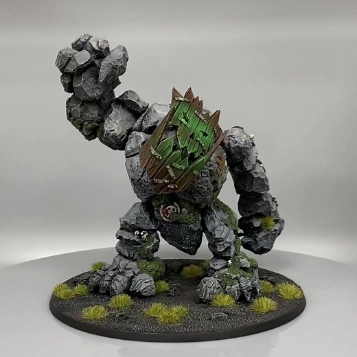 Forge World Rogue Idol, painted by Mike. #rogueidol #rogueidolofgork #rogueidolofmork #gorkandmork #orcsandgoblins #greenskinz #paintingforgeworld #gorkamorka | The Monster Merchants