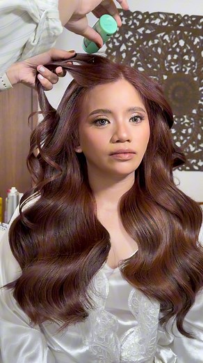 90K views · 2.6K reactions | Soft wavy curls for preparation look.  #softwaveshairstyle #hairstyling #bridalhairstyle #hairinspo #softwaveshair | Hairstyle By Ronnie Hairnandez | Facebook
