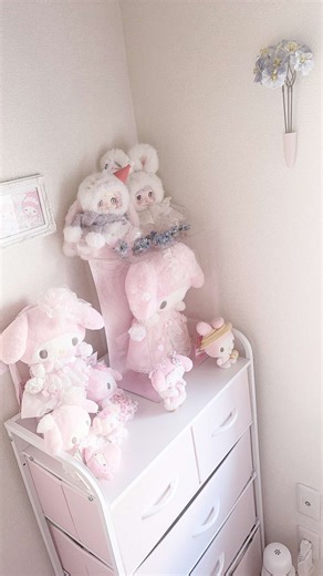 Discussing Healthy Communication in Alternative Fashion Spaces