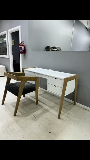 Custom office desk completed for our client Contact us for all your custom designs #custommade #interiordesign #design #desingforliving #interior #furniture #furnituredesign