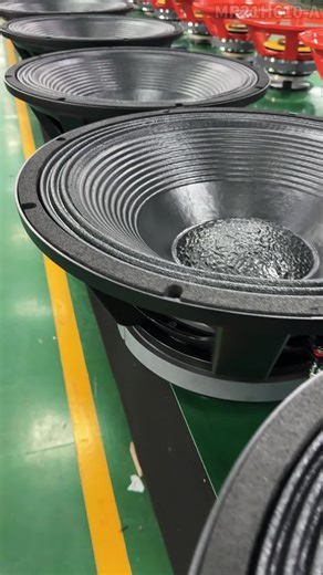 speaker factory 21 inch subwoofer in production #soundsystem #audiosystem #linearraysound