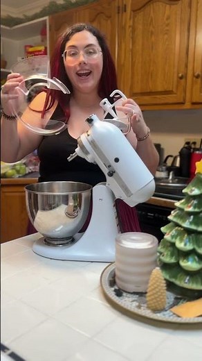 yes it comes with the metal whisk beater! #kitchenaid #kitchenaidmixer #qvc #qvctiktoksuperbrandday