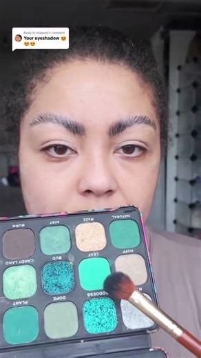 Green eyeshadow tutorial