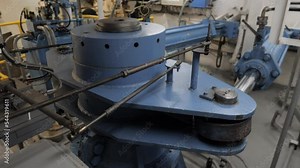 Linkage rod of rudder angle transmitter on steering gear of ship