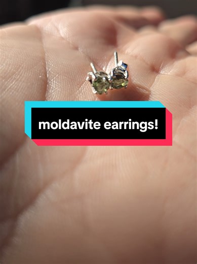 dainty moldavite earings!!! #moldavite