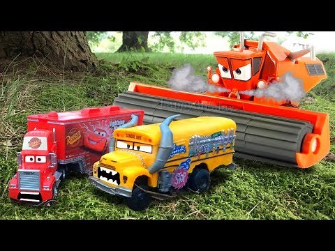 Toy Car Trucks for Kids TRACTOR TIPPING FUN Disney Pixar Cars Chased by Frank Toy Story For Children