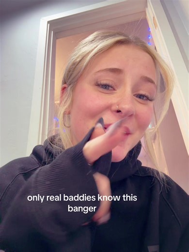 katie wilk (@kiwigoestowork1)’s videos with original sound - wrlldmedia