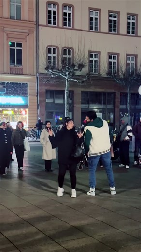 Bole curiya Street Dance in Heidelberg 💃🔥 #publicenergy #StreetDance #heidelberg #BollywoodDance #desi