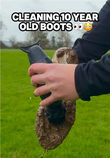Cleaning 10 YEAR OLD rare Adidas Ace football boots 🧼😳 What are your oldest pair of football boots? 👀 Watch the boots go from muddy to squeaky clean in a matter of seconds with the ultimate football boot cleaning tool 🤤🔥 #football #soccer #asmr