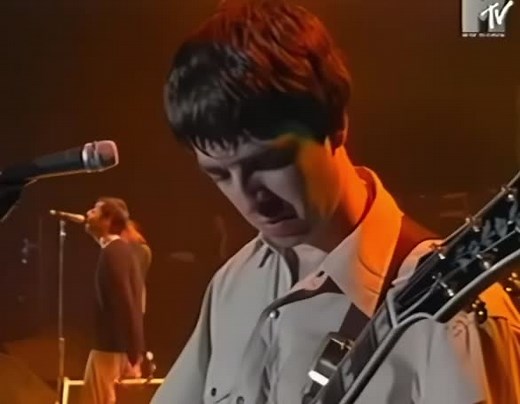 Oasis Live Performance at GMEX Arena 1997 | Rock N' Roll Icons