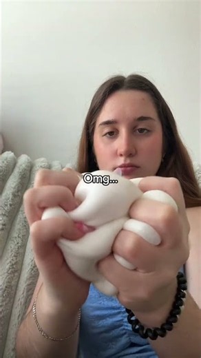 The best marshmallow squishy ☁️ so easy to squish and it’s so satisfying 🤩